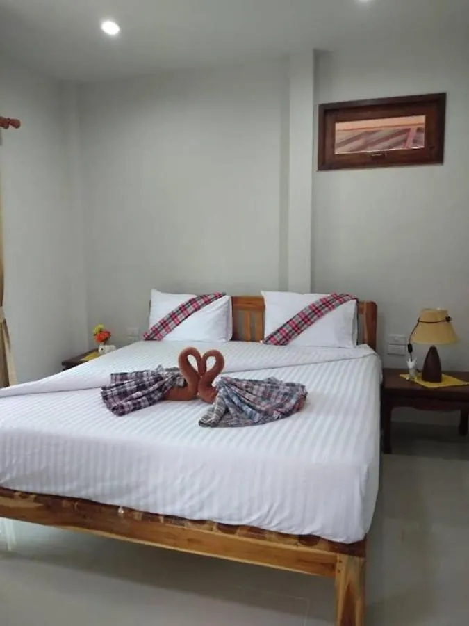فندق لانتا كوتيدج Ko Lanta 3*,  تايلاند